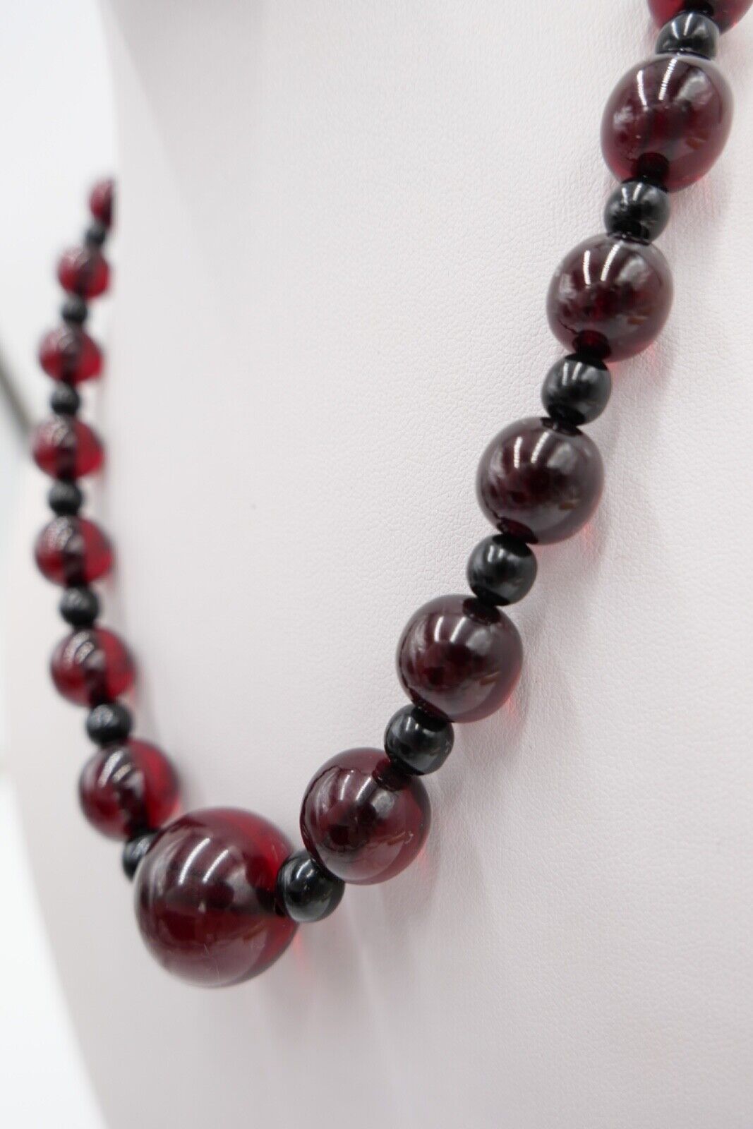 1920er Jahre Cherry Bakelit Rot Kugel bakelite Kette 44 cm - Antikhandel-Stuttgart