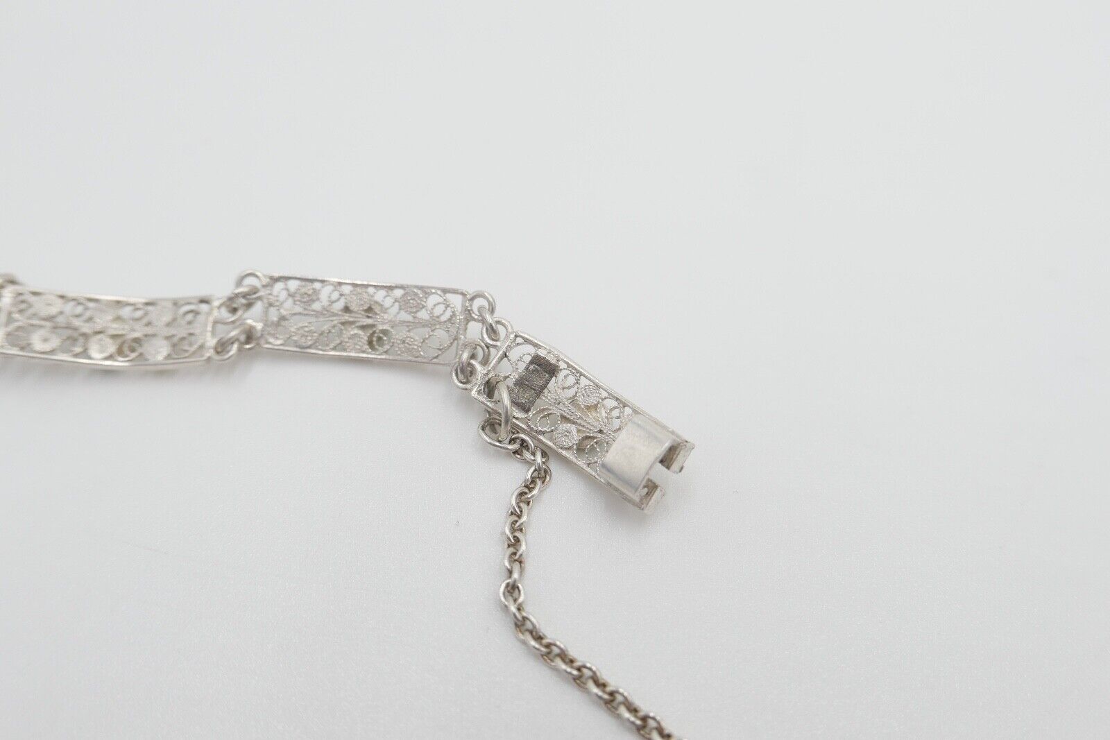 filigranes 60er Jahre 800 Silber Armband mit Chrysopras - Antikhandel-Stuttgart