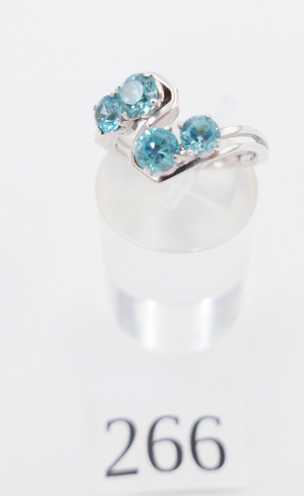 Weiß Gold Damen Ring Gr. 57 mit blau / türkis Topas 585 14K - Antikhandel-Stuttgart