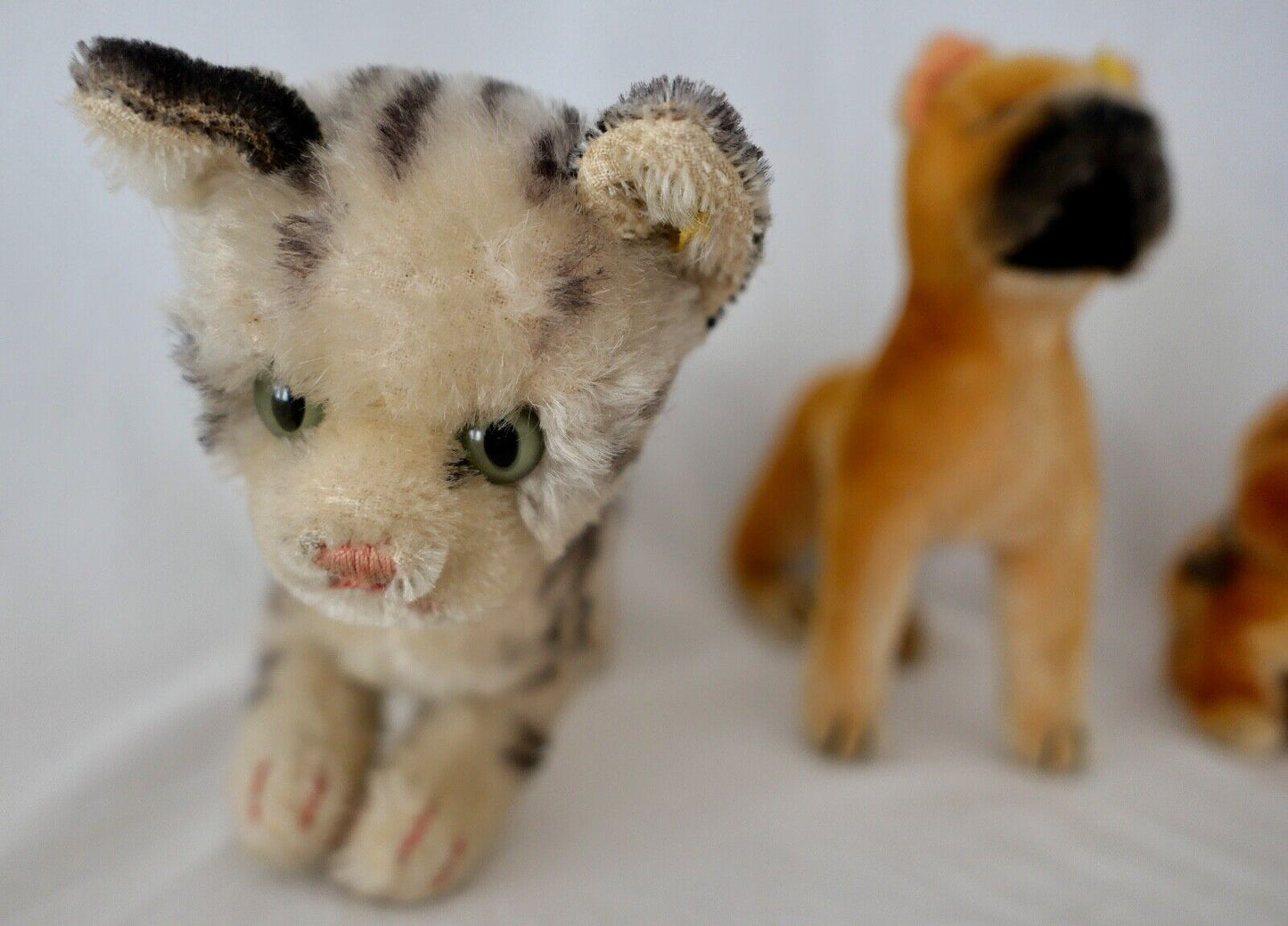 4x alte Steiff Stoff & Plüschtiere Katze Löwe Leo Hund Boxer Dackel - Antikhandel-Stuttgart