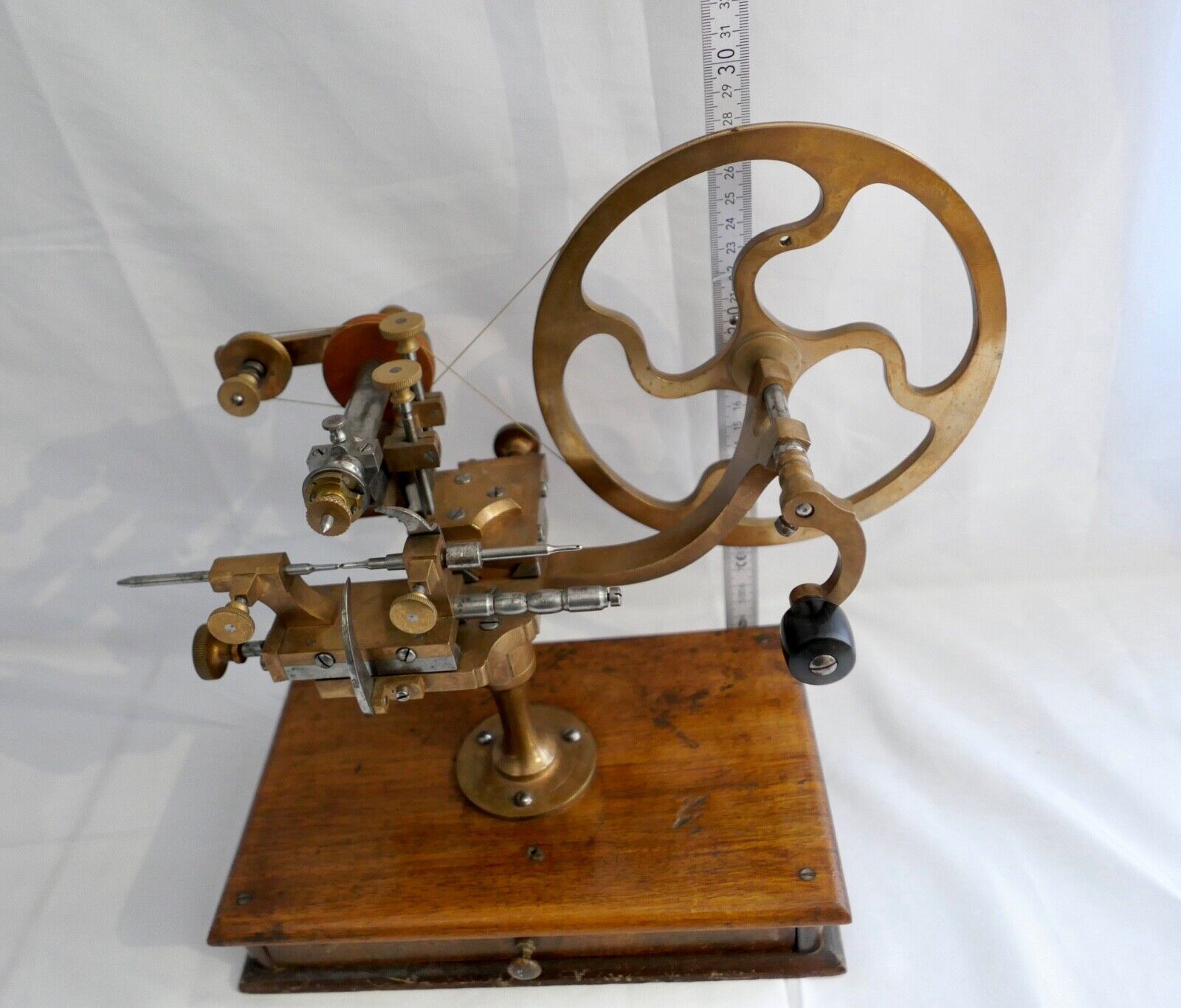 Alte Räderwälzmaschine Wälzmaschine Uhrmacherdrehbank - Antikhandel-Stuttgart