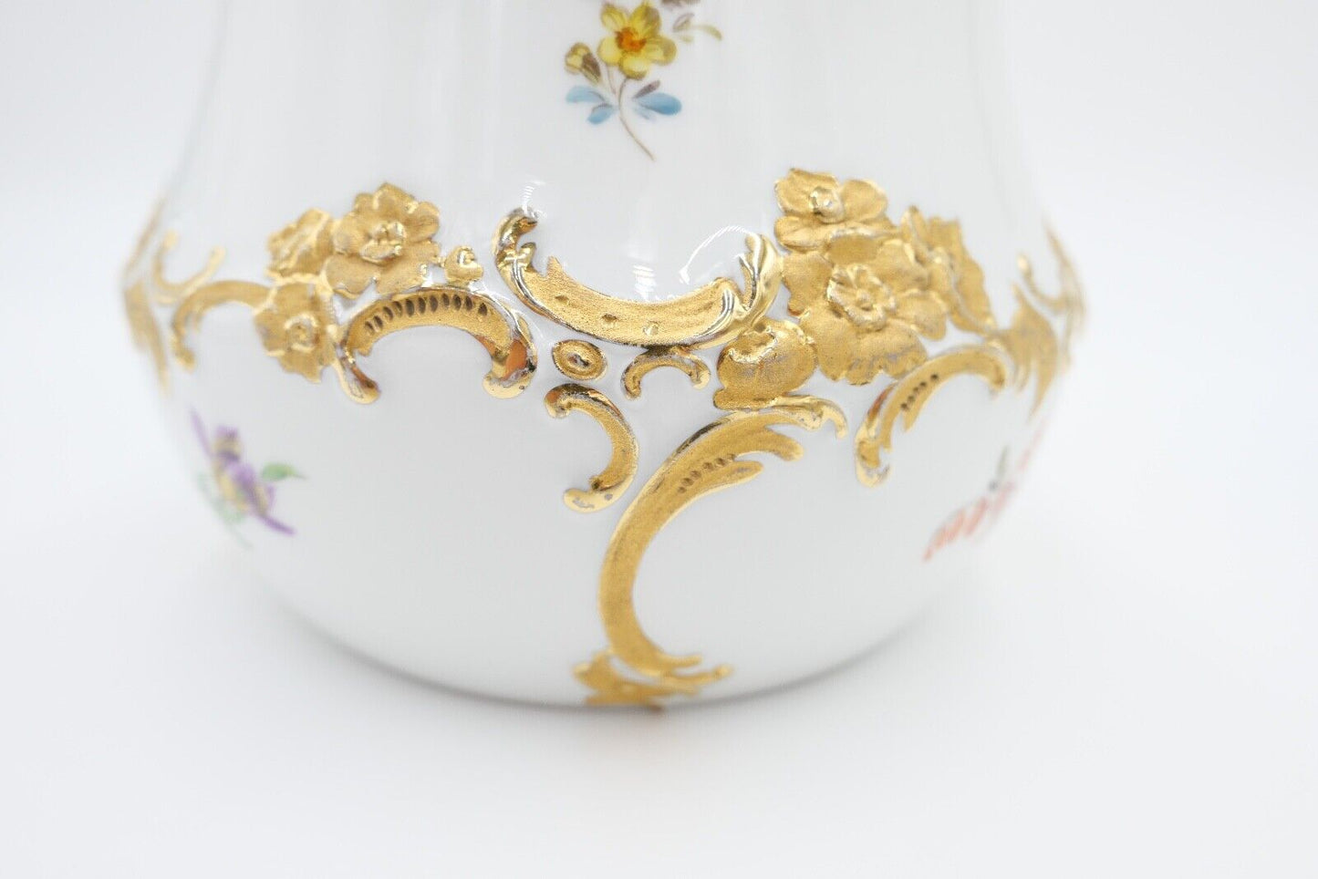 Meissen 1. Wahl Prunk Bonboniere Keksdose Deckeldose Goldrand Streublümchen Gold - Antikhandel-Stuttgart