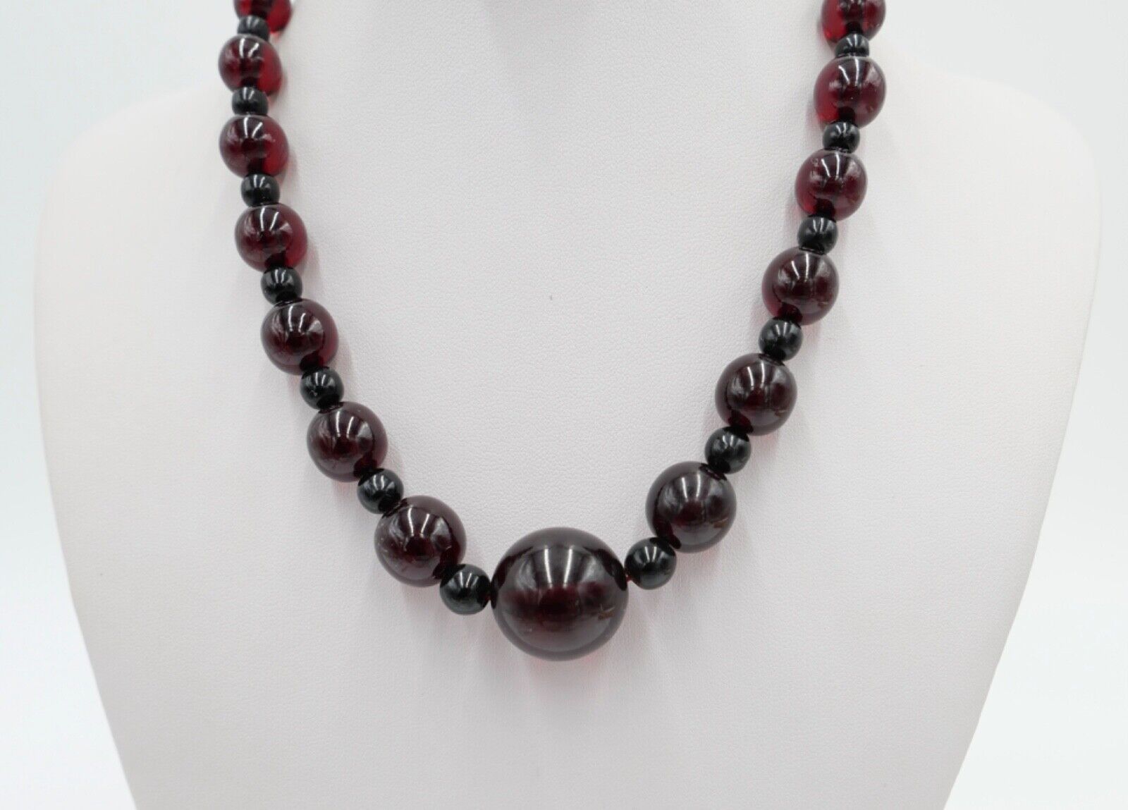 1920er Jahre Cherry Bakelit Rot Kugel bakelite Kette 44 cm - Antikhandel-Stuttgart