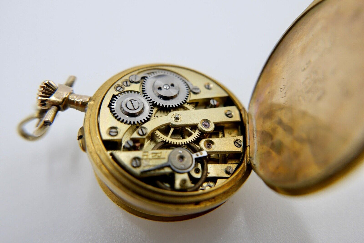 Antike Schweizer Damen Taschenuhr 585 Gold Diamanten im Kleeblatt 56 14K 0,585 - Antikhandel-Stuttgart