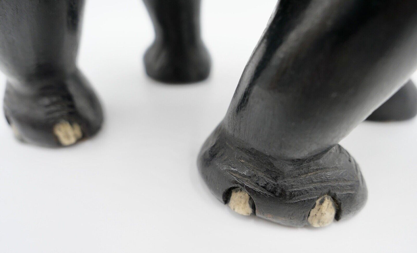 Großer massiver antiker Afrikanischer Holz Elefant 48x38 cm beschichtet 6,1 Kg - Antikhandel-Stuttgart