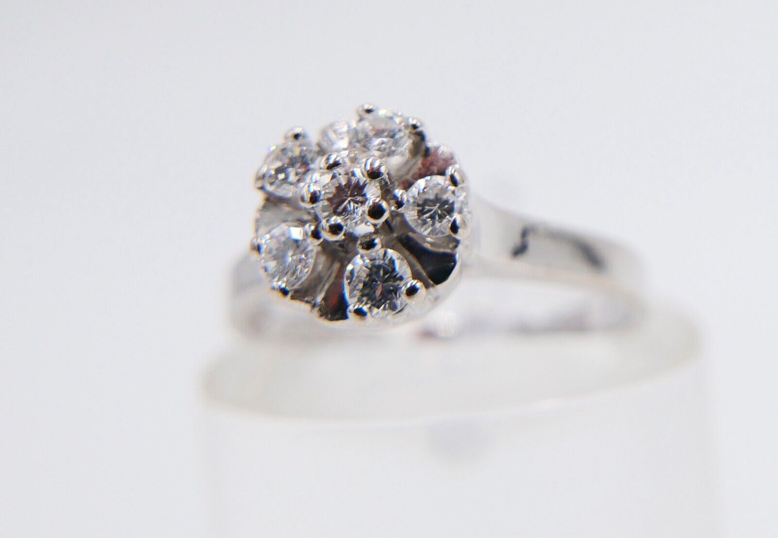 Cocktailring Entourage Brillant Weißgold Damen Ring 0,36 Ct 585 14K Gr. 52 - Antikhandel-Stuttgart