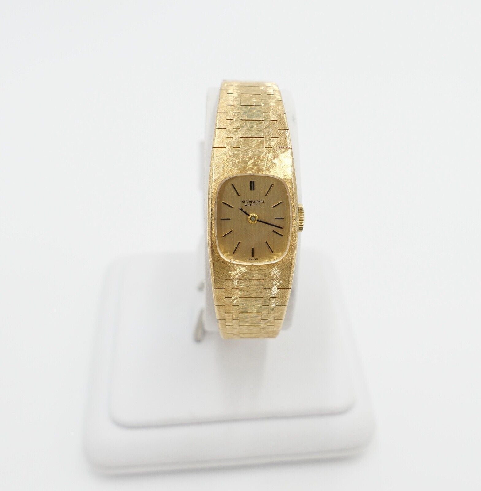 IWC Damenuhr Vollgold GOLD 750 / 18K Cal. C431 Handaufzug - Antikhandel-Stuttgart