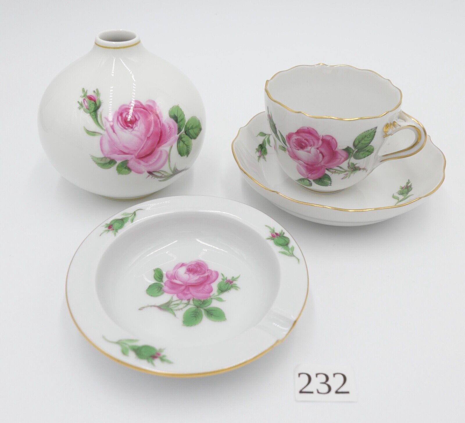 Meissen 1. & 2. Wahl SET " ROTE ROSE " Aschenbecher Vase Mokka Tasse Untertasse - Antikhandel-Stuttgart