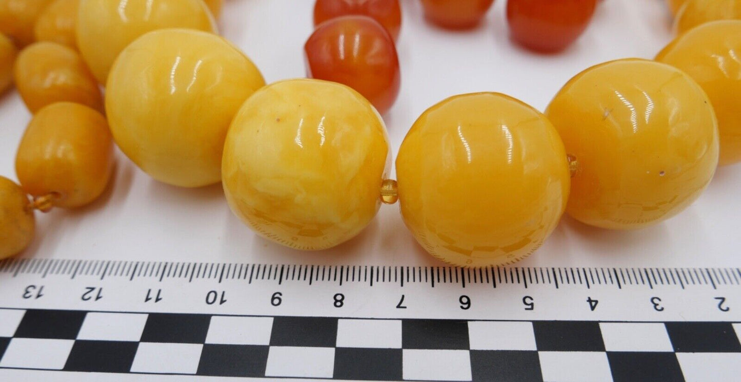 Bernstein Imitat / Plastik Kunstoff Konvolut Schmuck Kette 393 Gramm - Antikhandel-Stuttgart