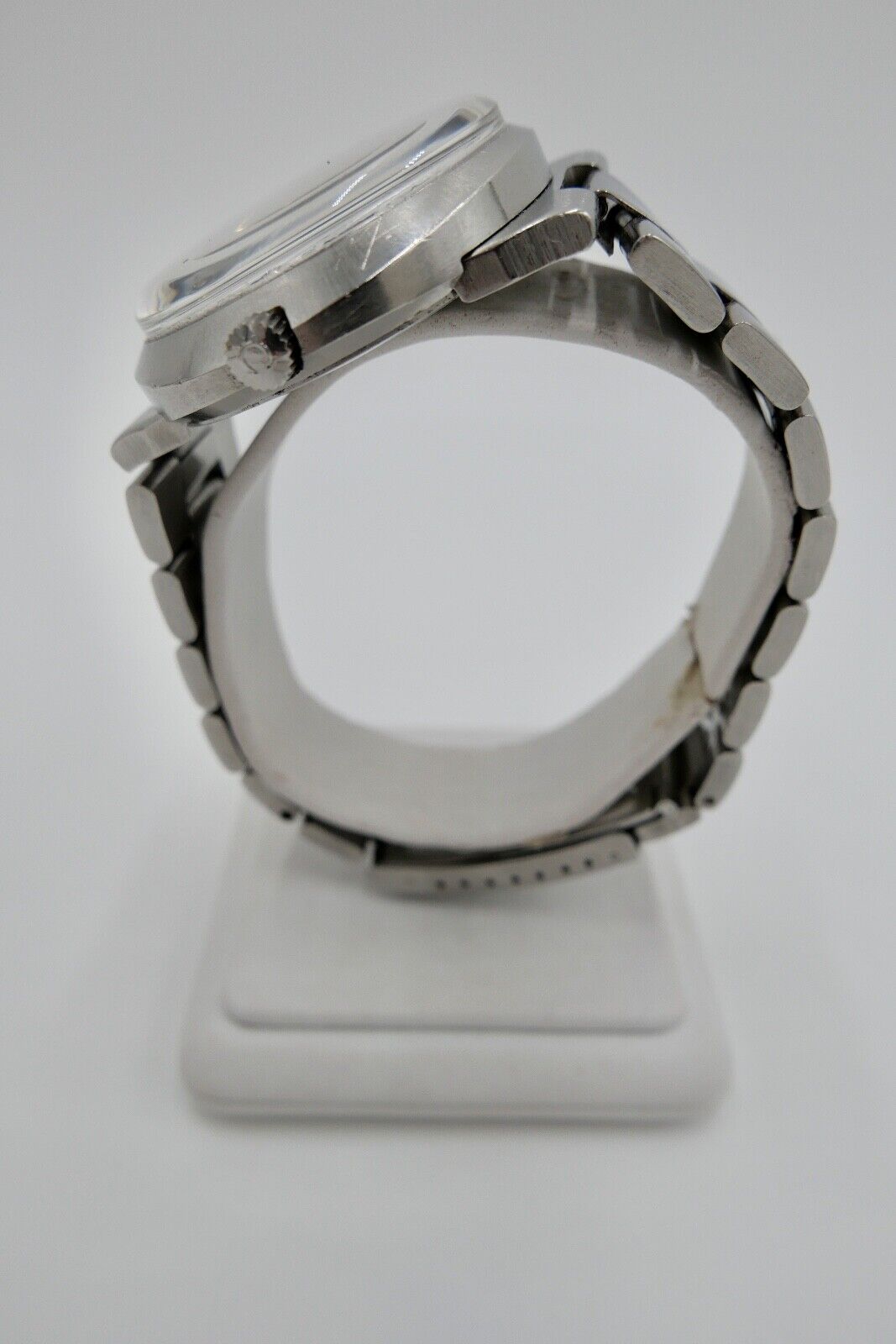 1970er Jahre Herrenuhr OMEGA Genéve Dynamic Automatic Kal. 565 original Band Ø41 - Antikhandel-Stuttgart