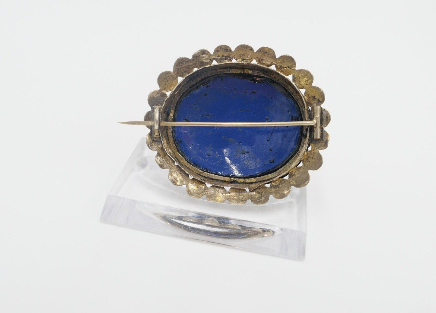 antike Brosche aus dem 19. Jh Silber vergoldet Emaille Barock Szene - Antikhandel-Stuttgart