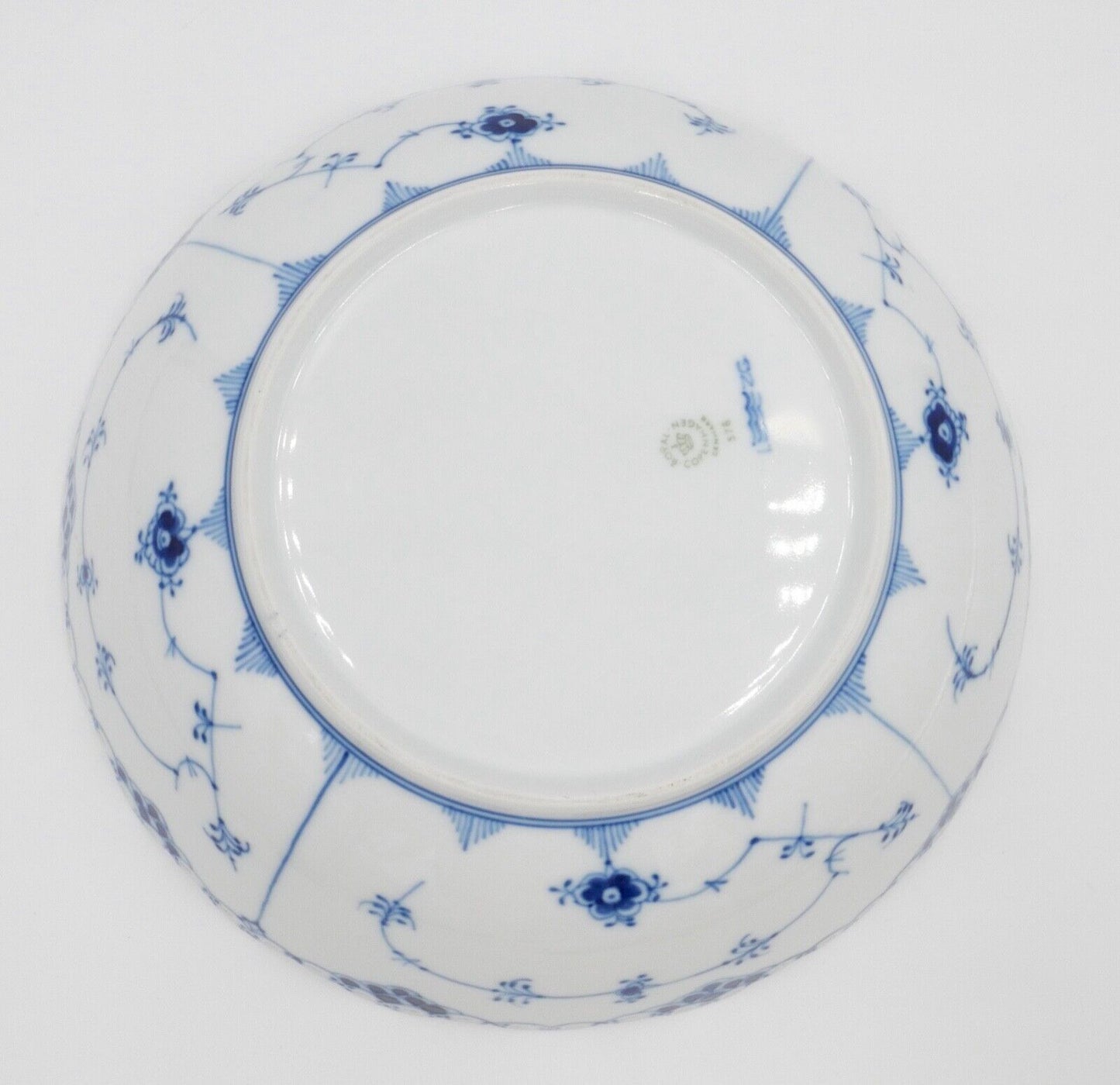 Royal Copenhagen Schüssel Nr. 576 1. Wahl Musselmalet vollspitze Ø 28 cm - Antikhandel-Stuttgart