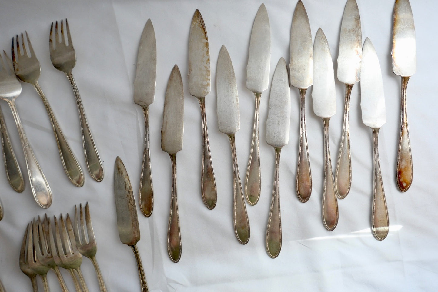 WMF G Perlrand 36 tlg. versilbert I/O Monogram PD um 1910 Straußen Fischbesteck