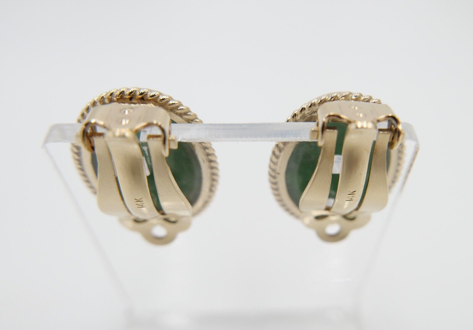 1980er Jahre Gelbgold 585 / 14K Ohrclips mit AVENTURIN - Antikhandel-Stuttgart