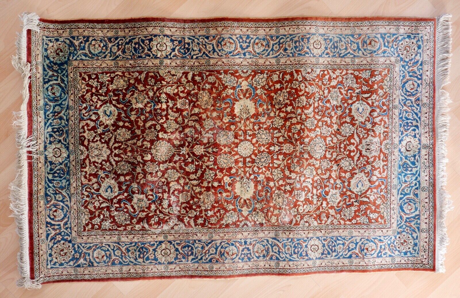 Orientteppich China Seide Handgeknüpft 132x78 cm ca. 8100000 Knoten / qm - Antikhandel-Stuttgart