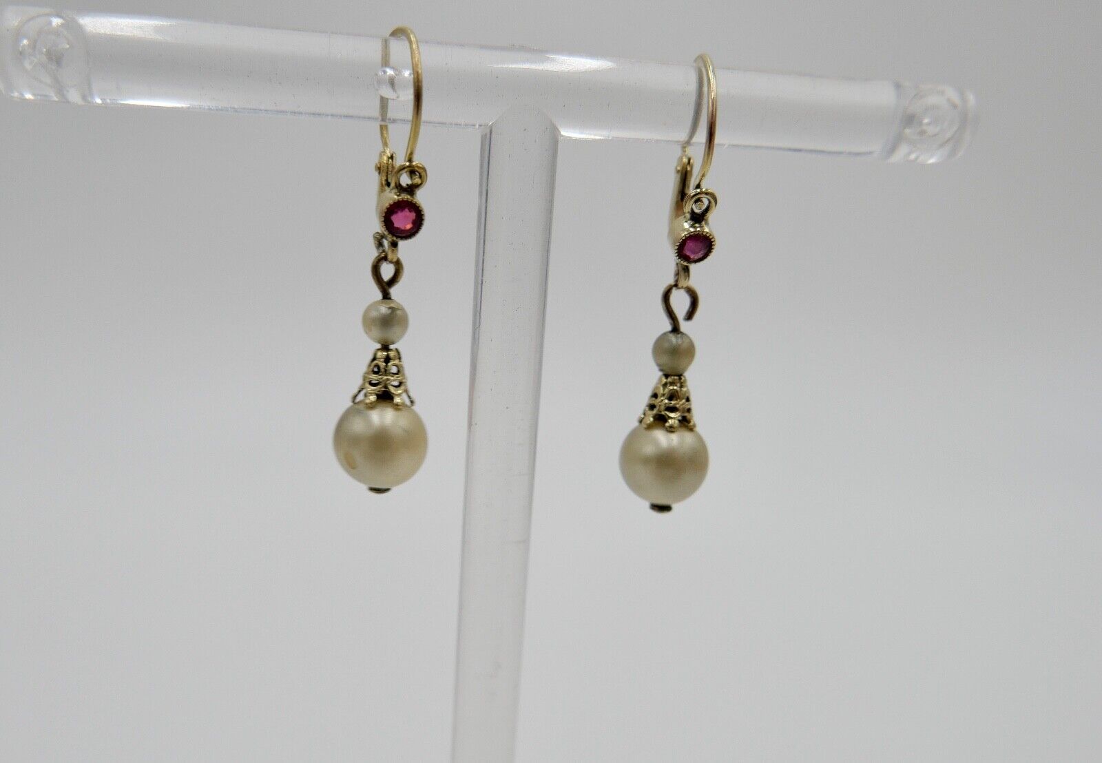 50er Jahre Ohrringe Ohrhänger mit Perlen & Glasstein GOLD 333 / 8K Perle Ø 6,3mm - Antikhandel-Stuttgart