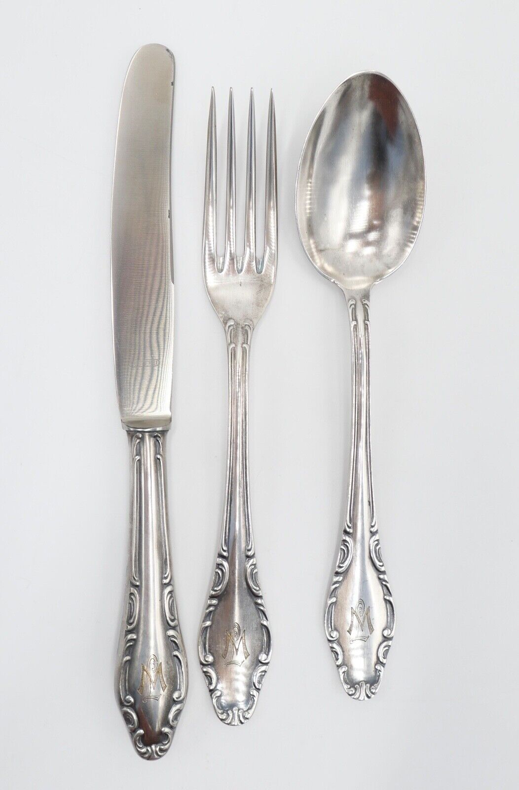 1920 Besteck 3 teilig S.J. & Co. versilbert 90 Monogramm LM / ML mit Etui - Antikhandel-Stuttgart