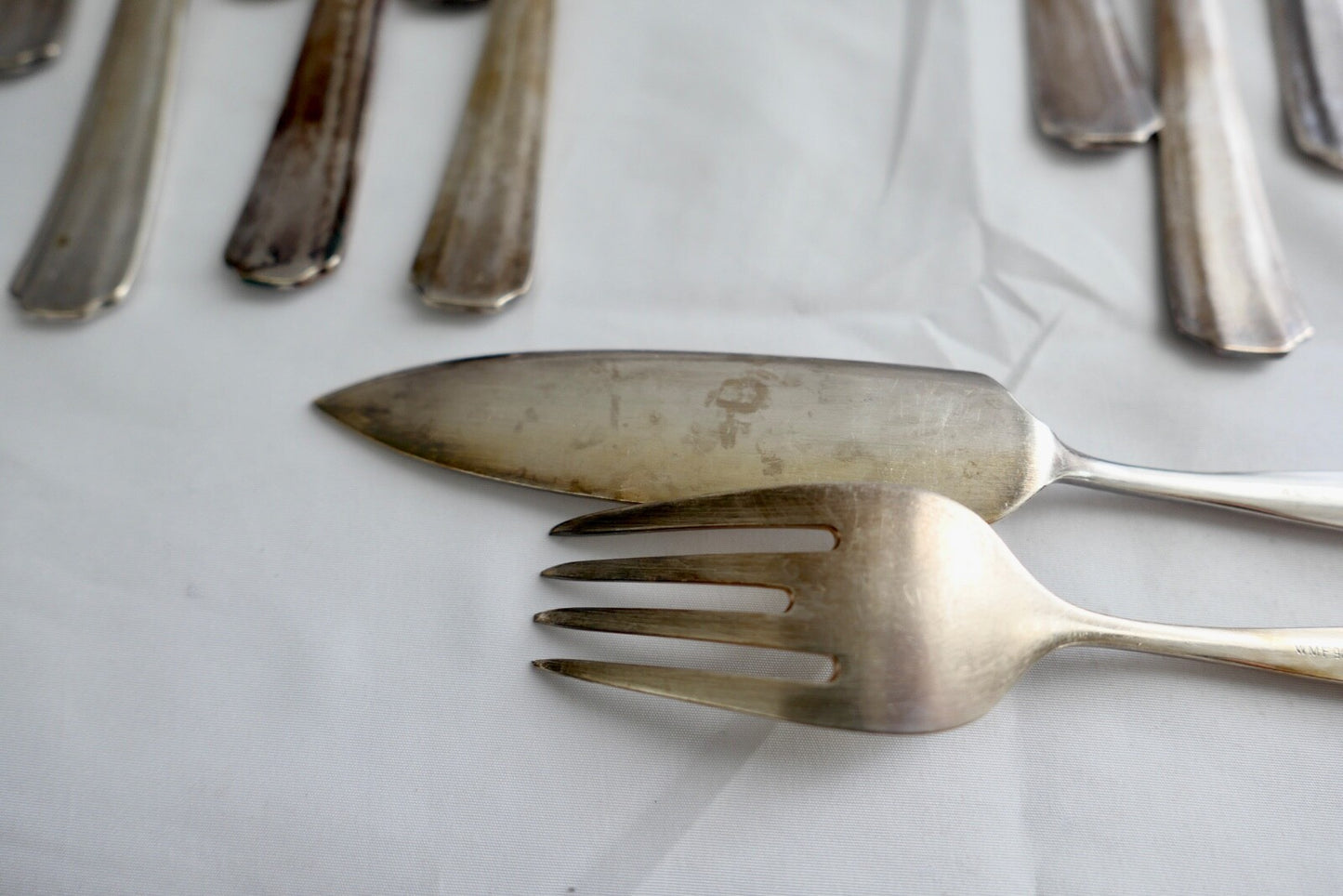 FISCHBESTECK 24 Teile WMF 1900 Hammerschlag 90er versilbert Gabel Messer
