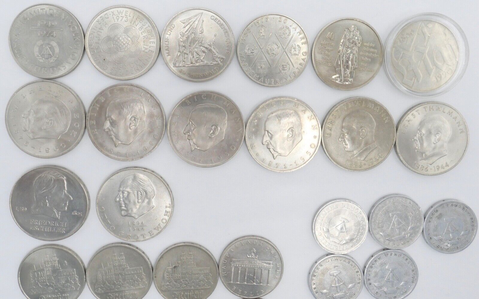 Konvolut Posten 1 , 2 , 5 , 10 , 20 DDR Mark 20 50 DDR Pfennig - Antikhandel-Stuttgart