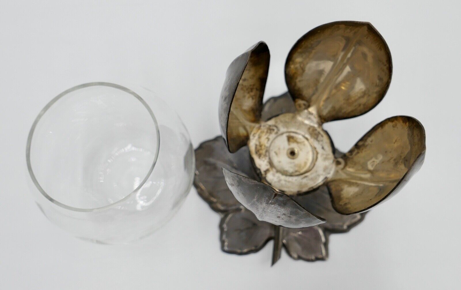 Becher Weinglas mit Glaseinsatz QUIST ESSLINGEN versilbert Weinblatt Dekor - Antikhandel-Stuttgart