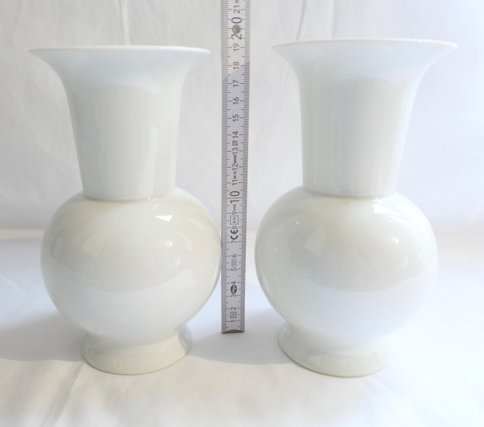 3x Ludwigsburg Porzellan Vasen Vase in weiß