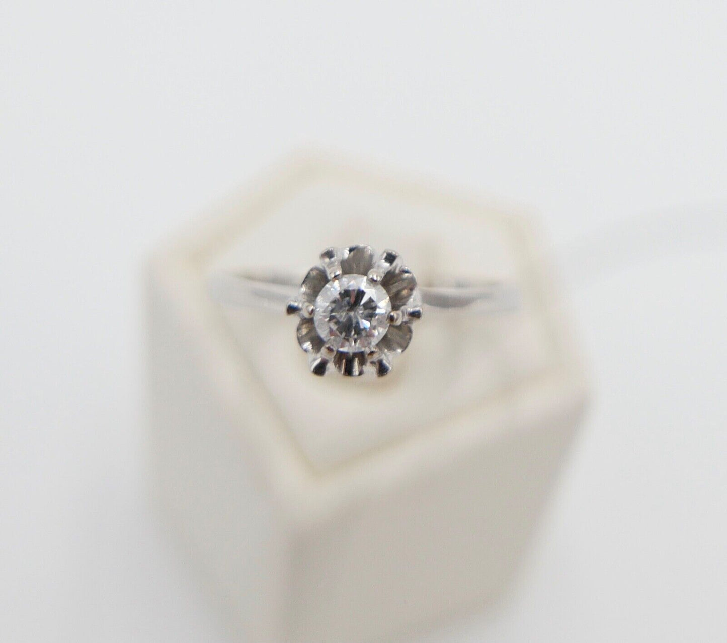 Solitär Weißgold Ring 585 14K mit 1 Brillant 0,24 Ct Gr.56-57 TW - Antikhandel-Stuttgart