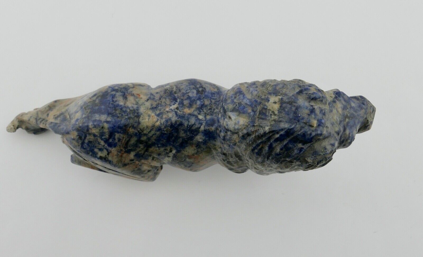 Schreitender Löwe aus blauem Marmor Vitrinenobjekt Handarbeit UNIKAT 22 cm - Antikhandel-Stuttgart