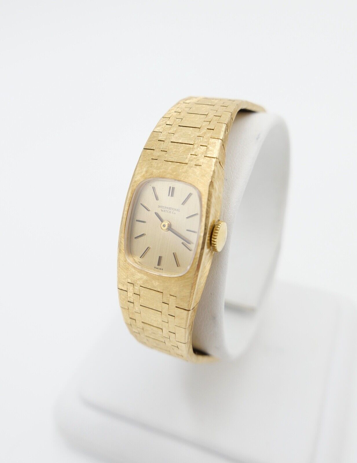 IWC Damenuhr Vollgold GOLD 750 / 18K Cal. C431 Handaufzug - Antikhandel-Stuttgart