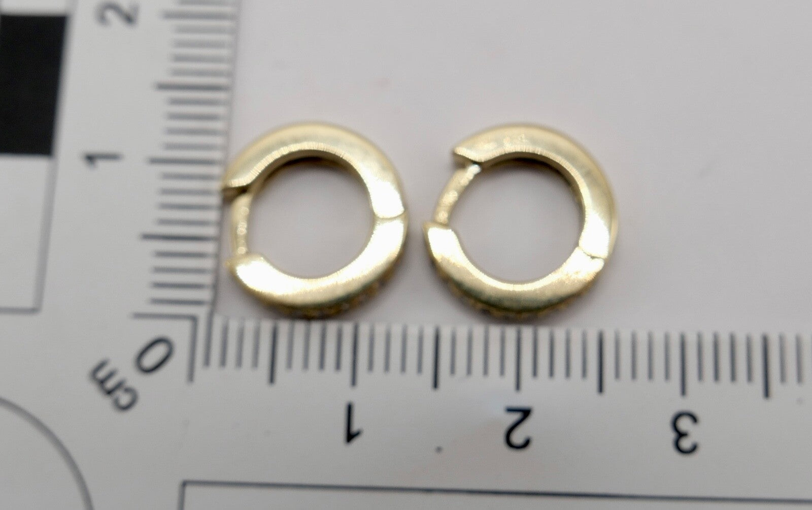 0,4 Ctw Diamant Creolen 750 18K Gelbgold 40 Brillanten besetz Ohrringe 90er