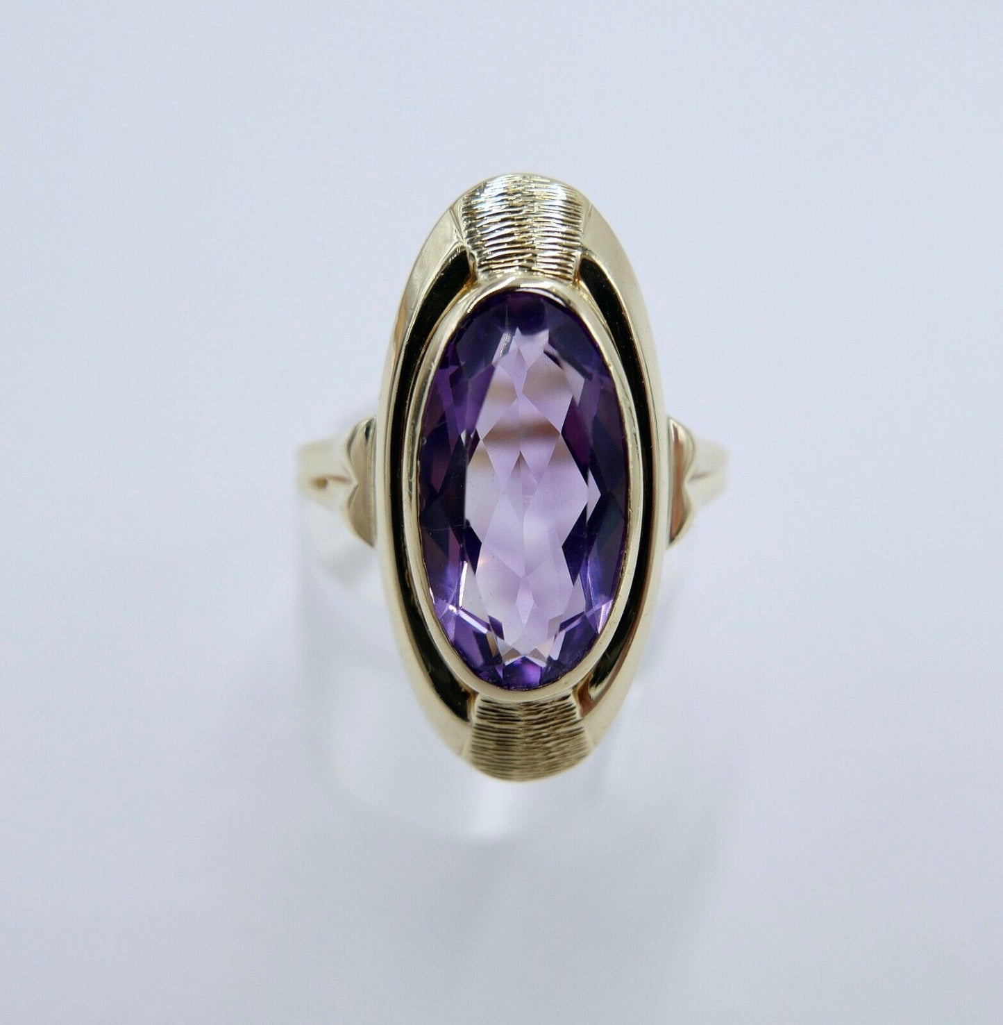 50er Jahre Damenring Gold 585 / 14K mit oval lila Amethyst Gr. 61 - Antikhandel-Stuttgart