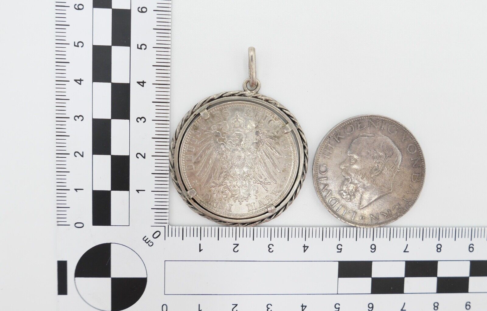 2x 3 Mark ss - vz Bayern Otto - Ludwig Jäger J.47 + J.52 Münzfassung Anhänger - Antikhandel-Stuttgart