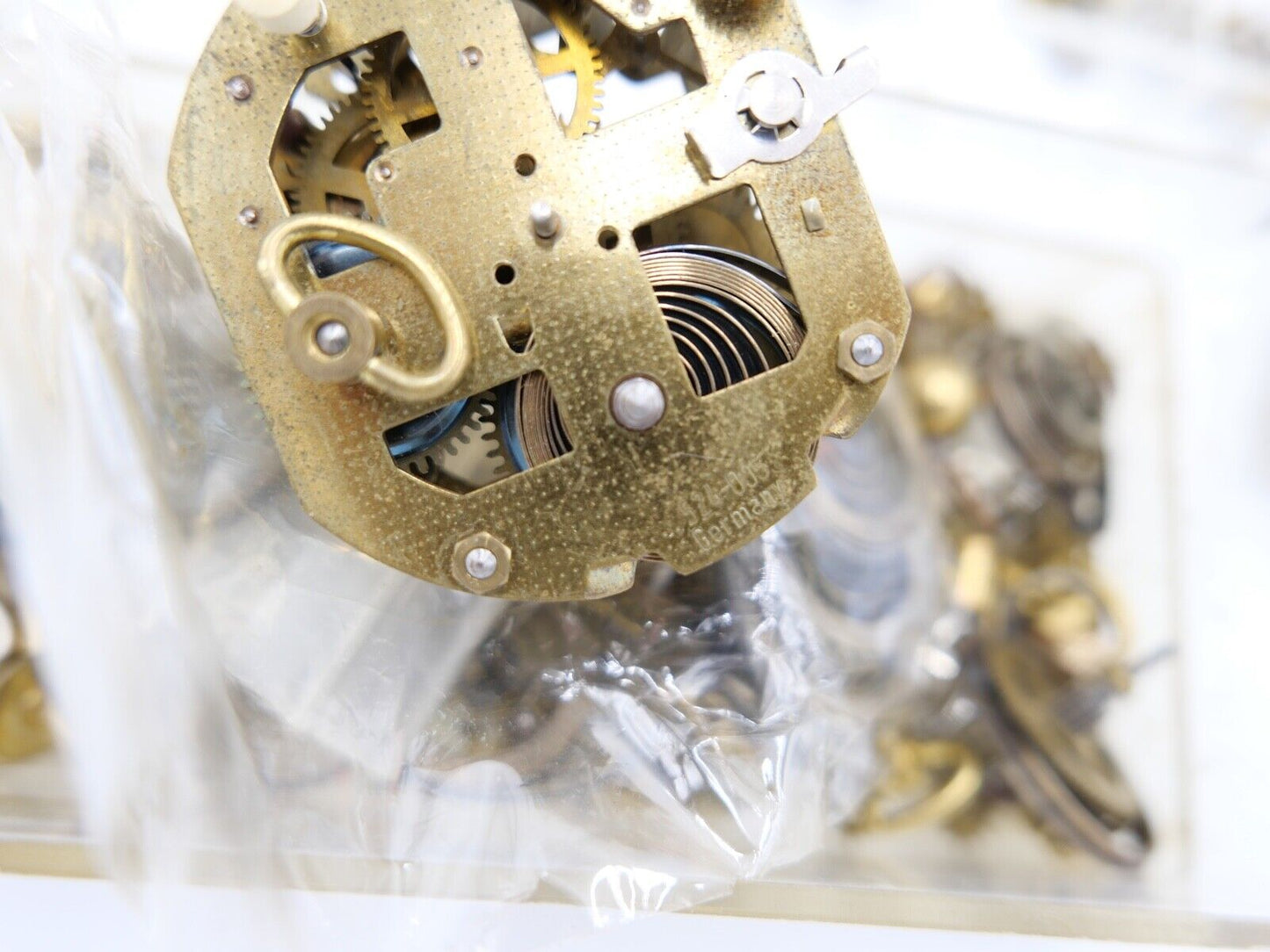 Diverse Ersatzteile Zubehör für WECKER Uhrwerk Uhrmacher Uhr alt - Antikhandel-Stuttgart