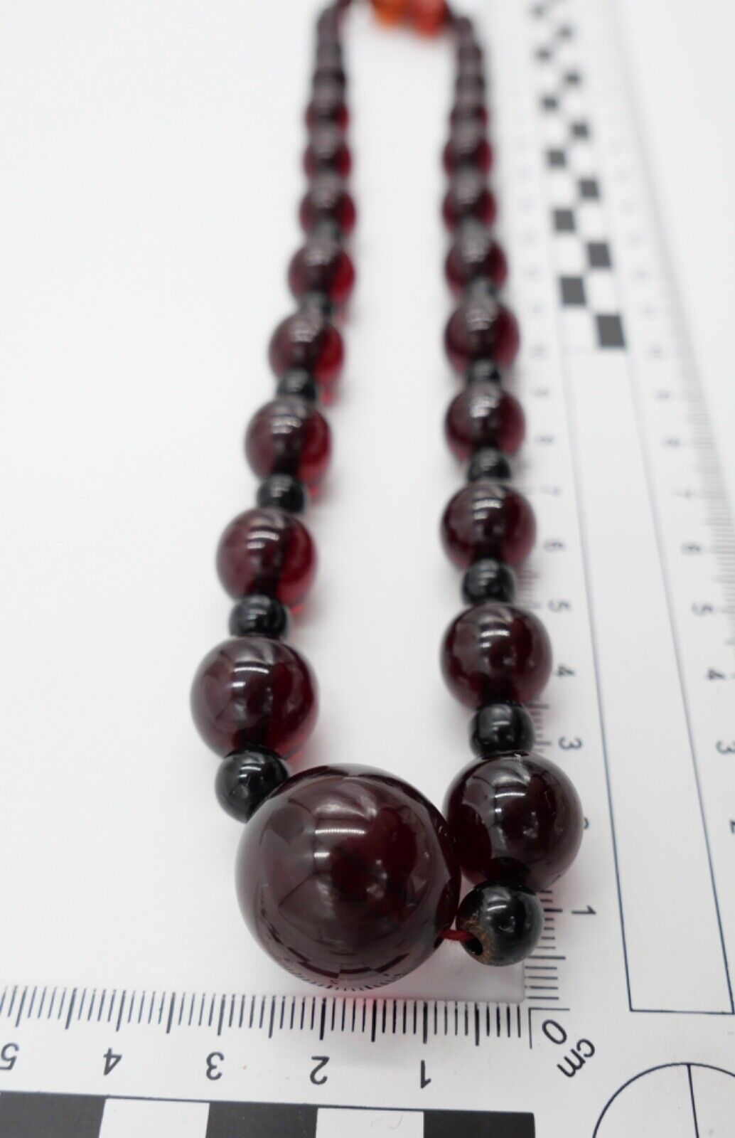 1920er Jahre Cherry Bakelit Rot Kugel bakelite Kette 44 cm - Antikhandel-Stuttgart