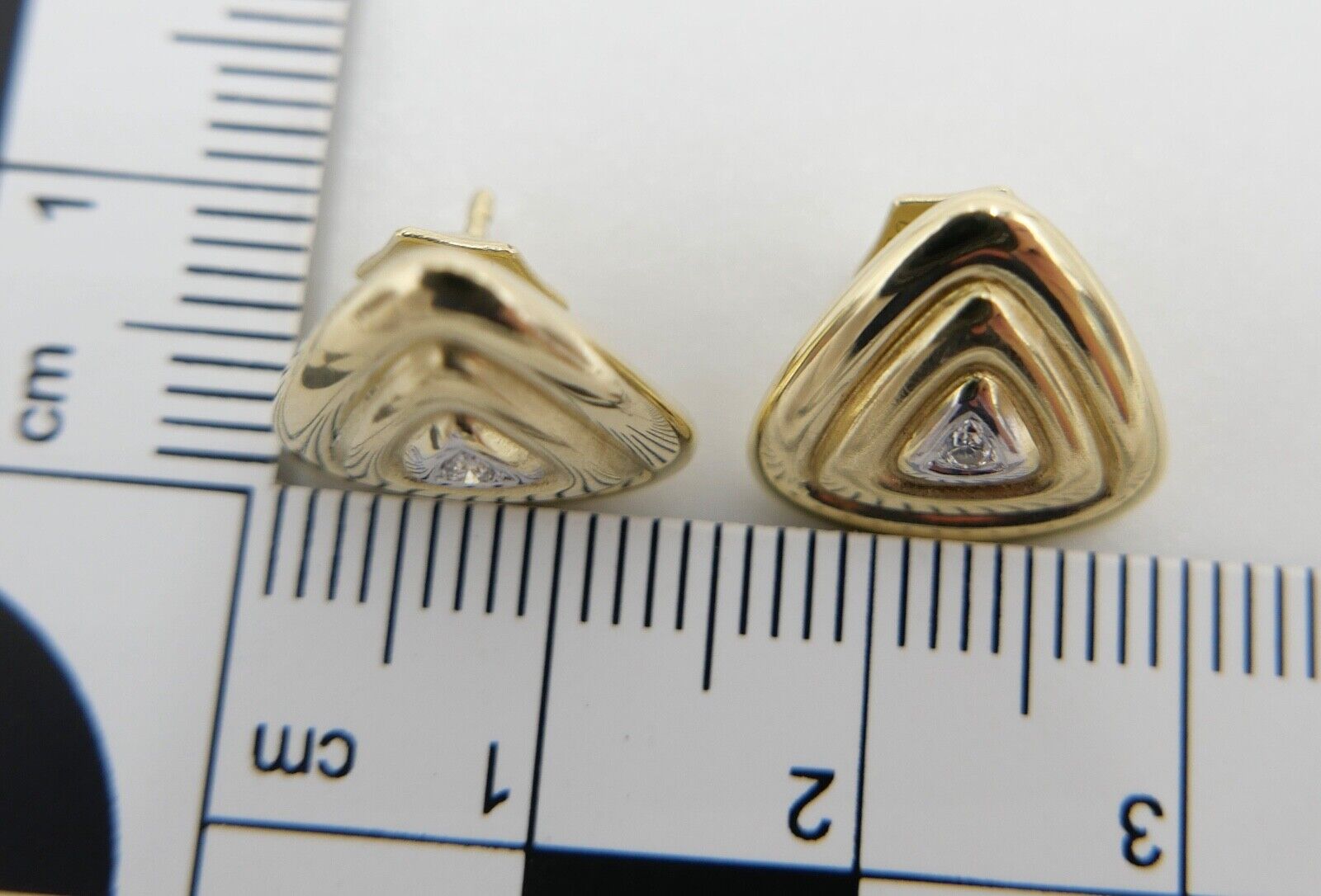 80er Pyramiden / Dreieck Ohrringe Ohrstecker in 585 / 14K Gold mit Brillanten - Antikhandel-Stuttgart