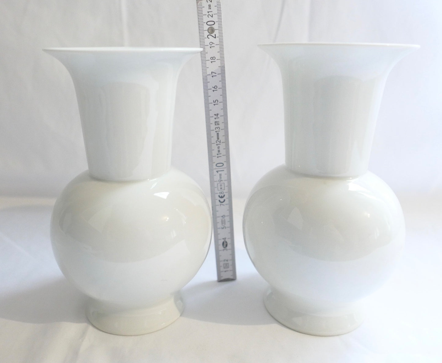 3x Ludwigsburg Porzellan Vasen Vase in weiß