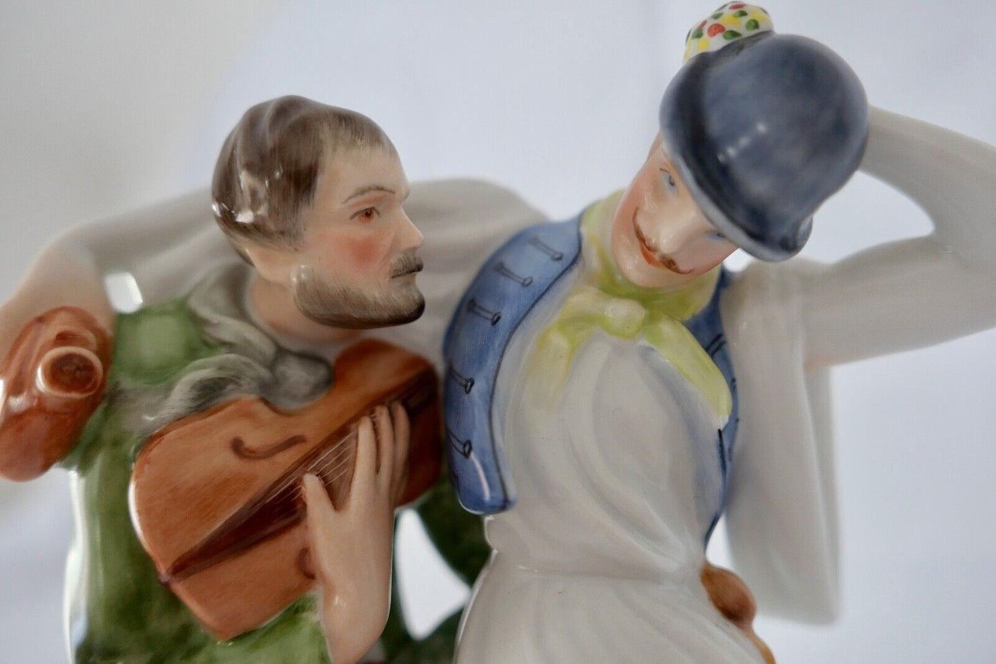 Porzellan Figur Herend Ungarn tanzende Männer betrunkene Musiker 22 cm 5512 - Antikhandel-Stuttgart