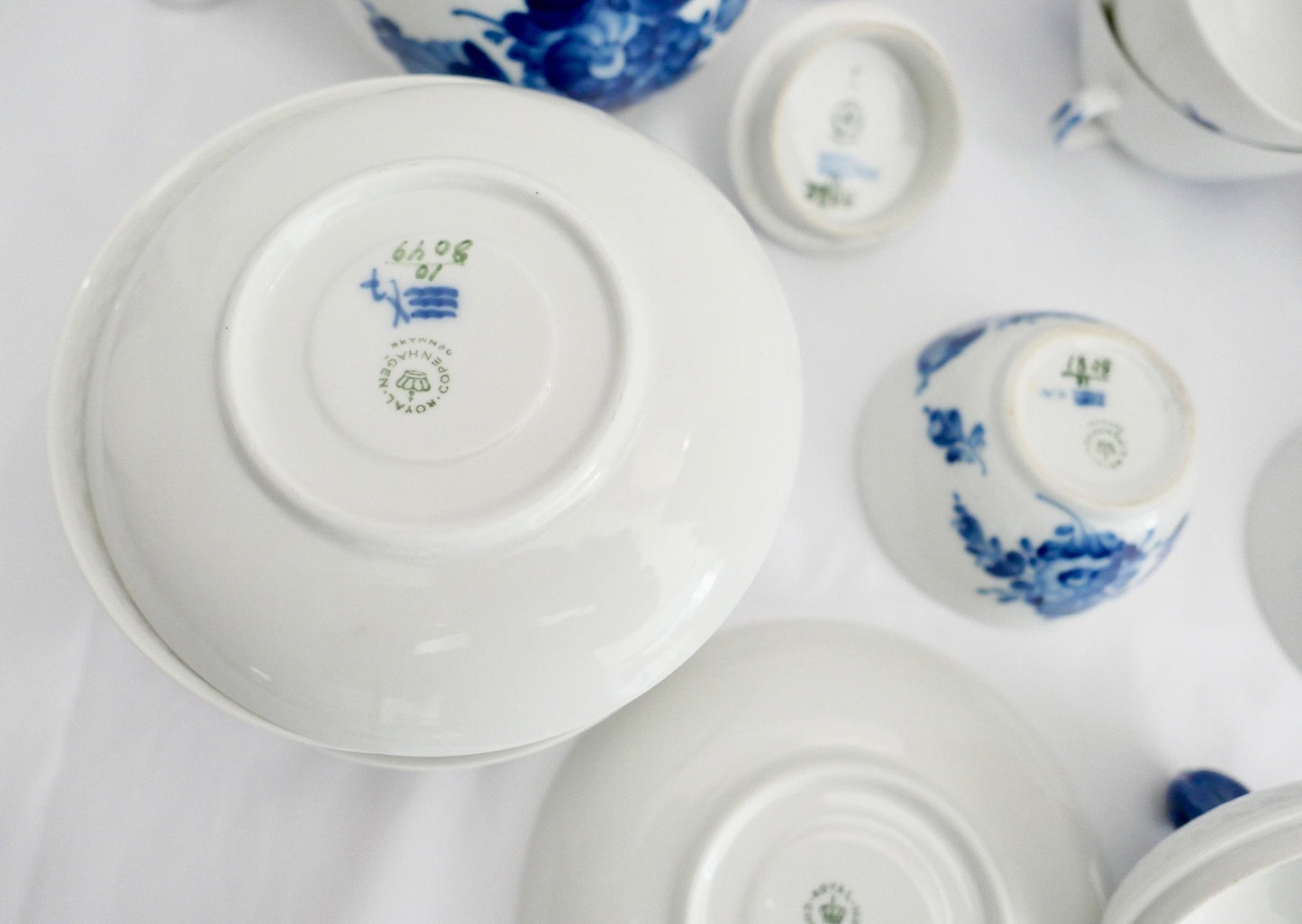 23 Tlg ROYAL COPENHAGEN " Blaue Blume " Tee Service Porzellan Teller Tassen