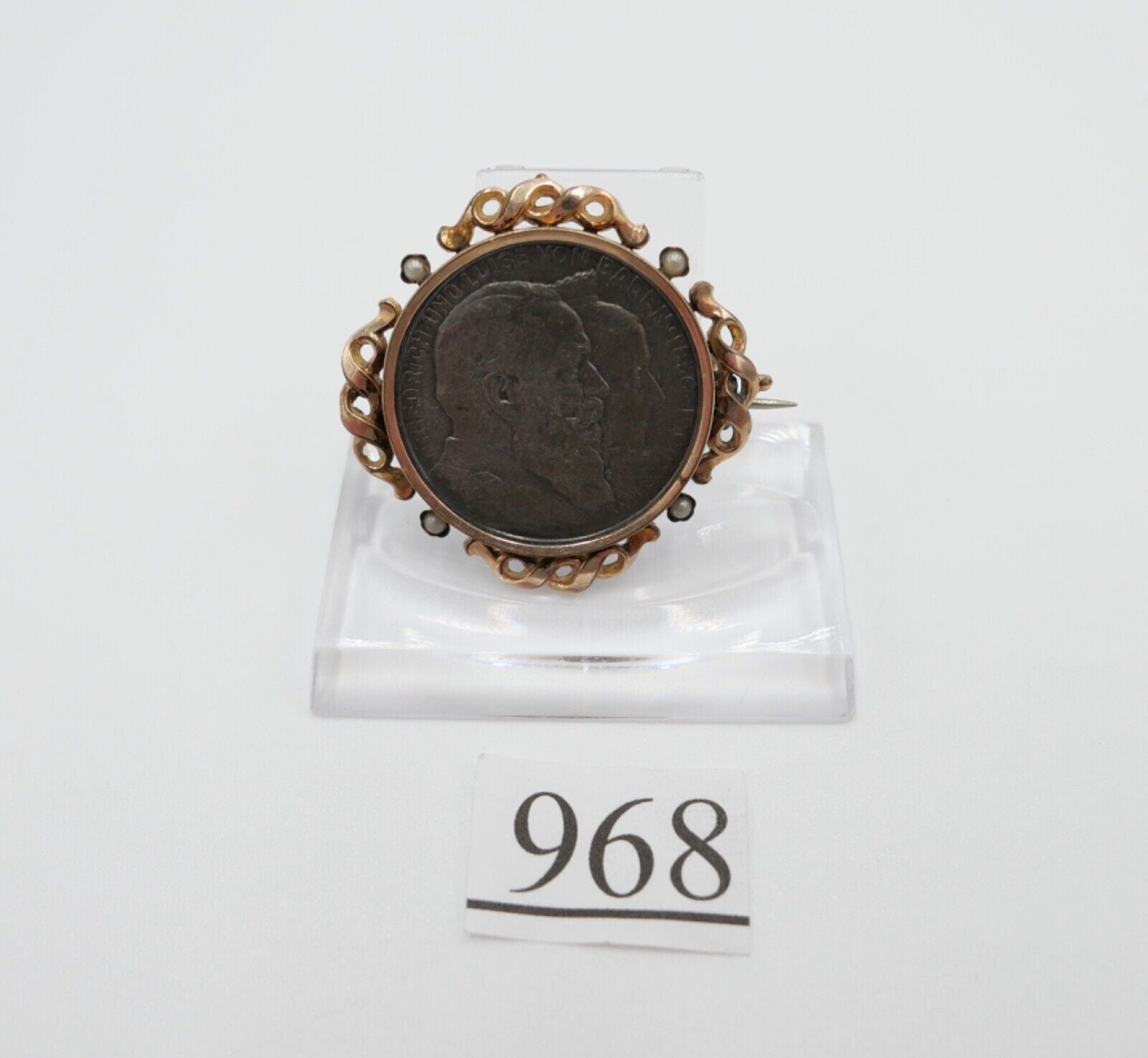 Brosche 2 Mark 1906 G Silbermünze Friedrich und Luise von Baden J.34 vergoldet - Antikhandel-Stuttgart