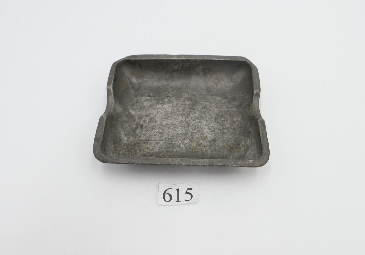 KAYSERZINN 4190 Zinn Aschenbecher / Schmuckschale 10x9cm Relief Fuchsien Blätter - Antikhandel-Stuttgart