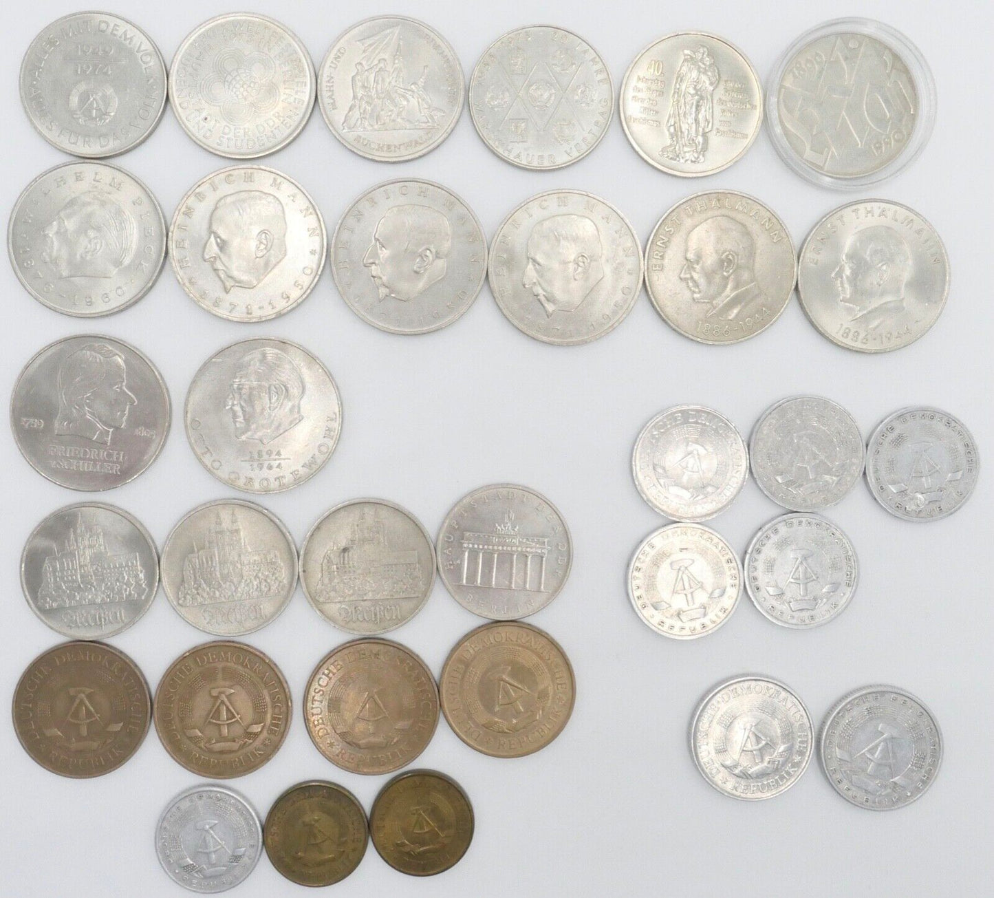 Konvolut Posten 1 , 2 , 5 , 10 , 20 DDR Mark 20 50 DDR Pfennig - Antikhandel-Stuttgart