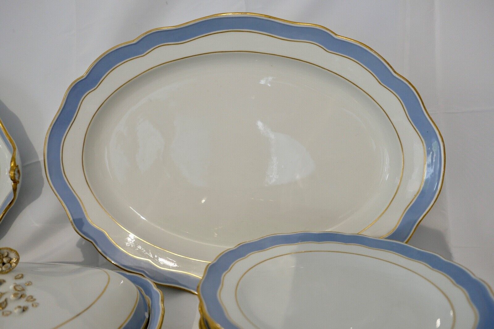 Knaufzeit seltenes Meissen Speiseservice Weiß Blau Gold Putto XXL Platte 1.Wahl - Antikhandel-Stuttgart