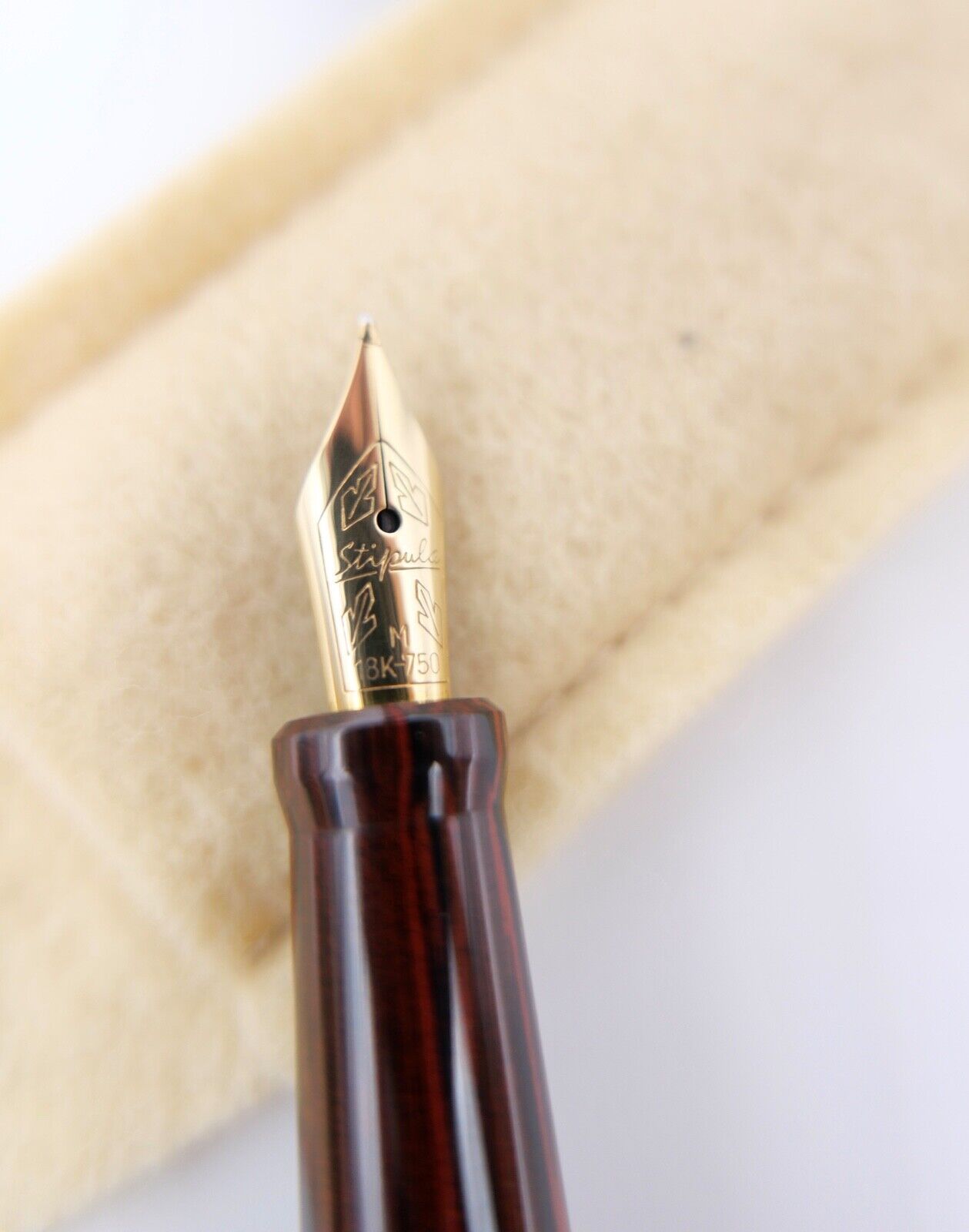 NEUwertig OVP 1997 Vintage 5002 STIPULA RB Novecento Oval Ebonite R/B Woodgrain - Antikhandel-Stuttgart