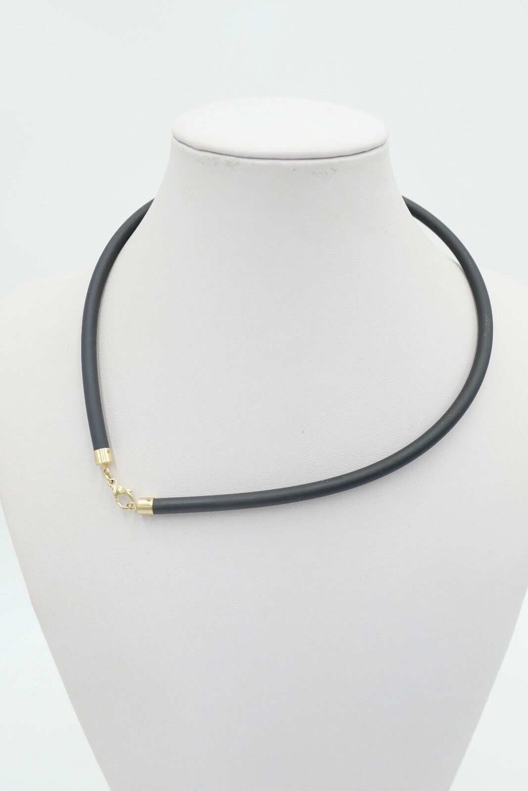 80er Jahre Kautschuk Kette mit 375 / 9K Goldverschluss NEU aus Juwelierauflösung - Antikhandel-Stuttgart