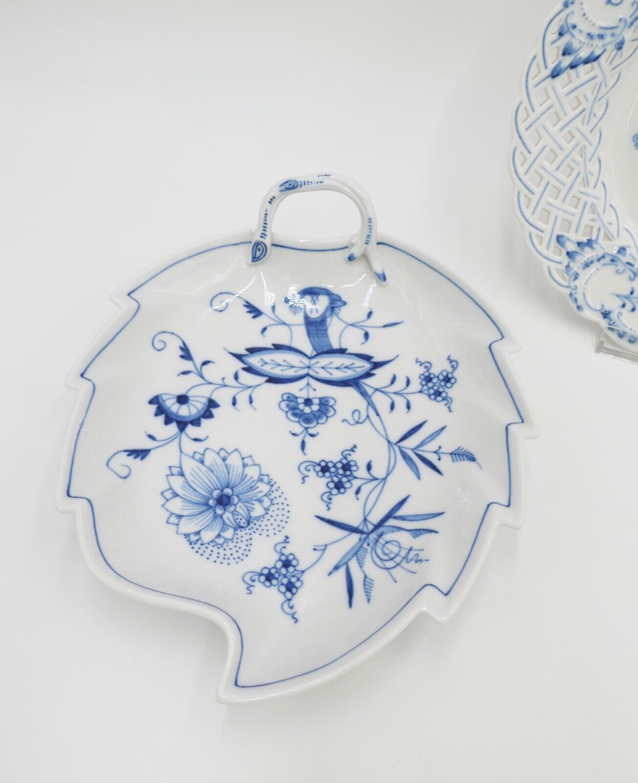 Meissen Zwiebelmuster Teller Duchbruch Schale Blatt Blattschale - Antikhandel-Stuttgart