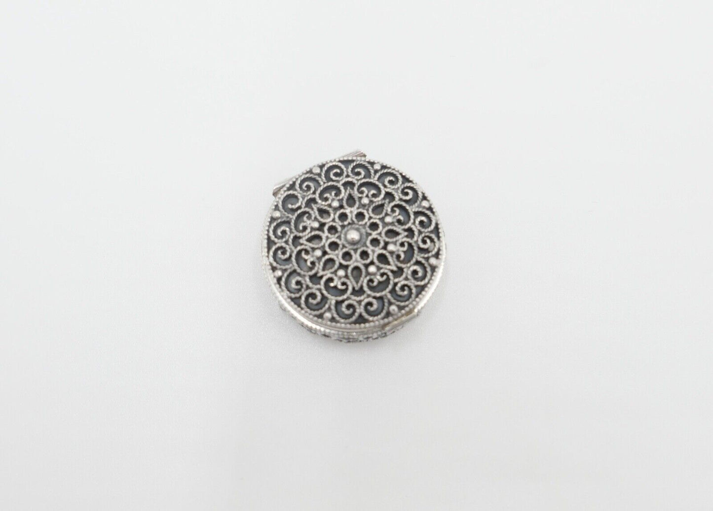 30er Jahre filigrane Silber Dose pillenröschen 835 Silber - Antikhandel-Stuttgart