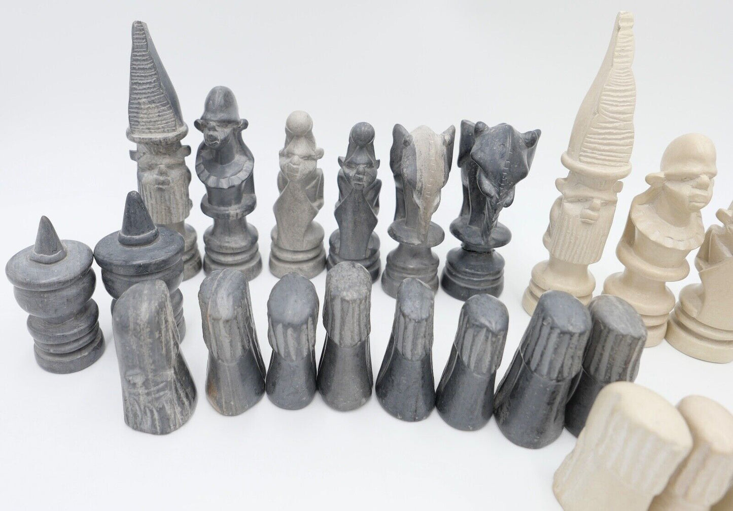 Schachfiguren aus Stein mit Afrika Motiv Figuren 32 Stück - Antikhandel-Stuttgart