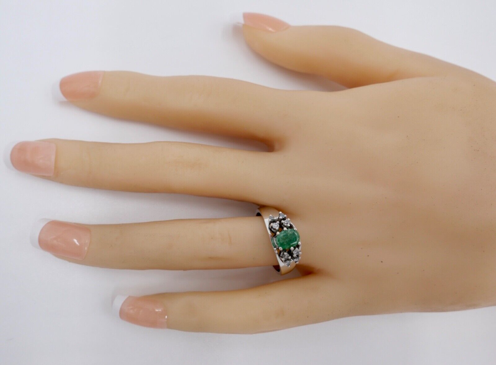 Weißgold Damen Ring mit Diamant / Brillant & Smaragd 585 14K Gr. 55 1,03 Ct - Antikhandel-Stuttgart