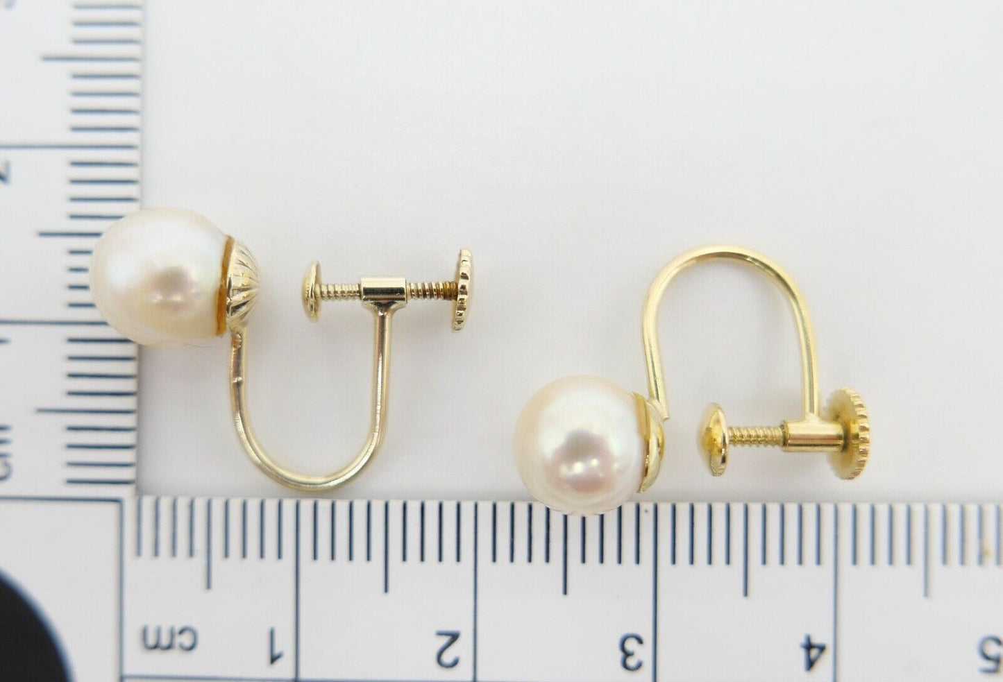 1980er Gelbgold Perlen Ohrringe Ohrstecker 750 585 Schraubverschluss Ø 7,5 mm - Antikhandel-Stuttgart