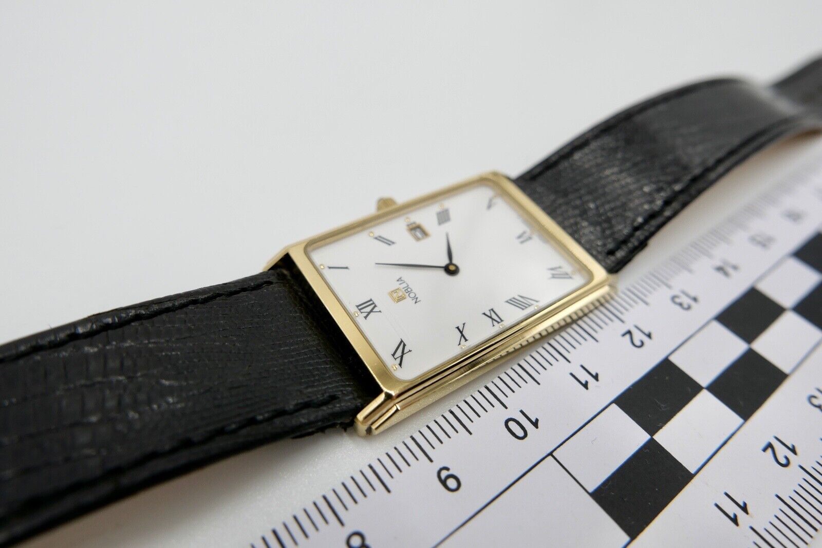 NOBLIA Quarz Herrenuhr Damenuhr Unisex Edelstahl vergoldet NEU 4671-Y61264 SA - Antikhandel-Stuttgart