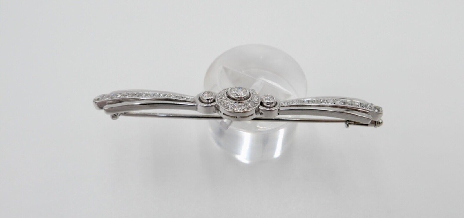 Art Deco 1930-40er Brosche Weißgold mit 49 Diamanten 1,5 Ct Stabbrosche 585 14K - Antikhandel-Stuttgart